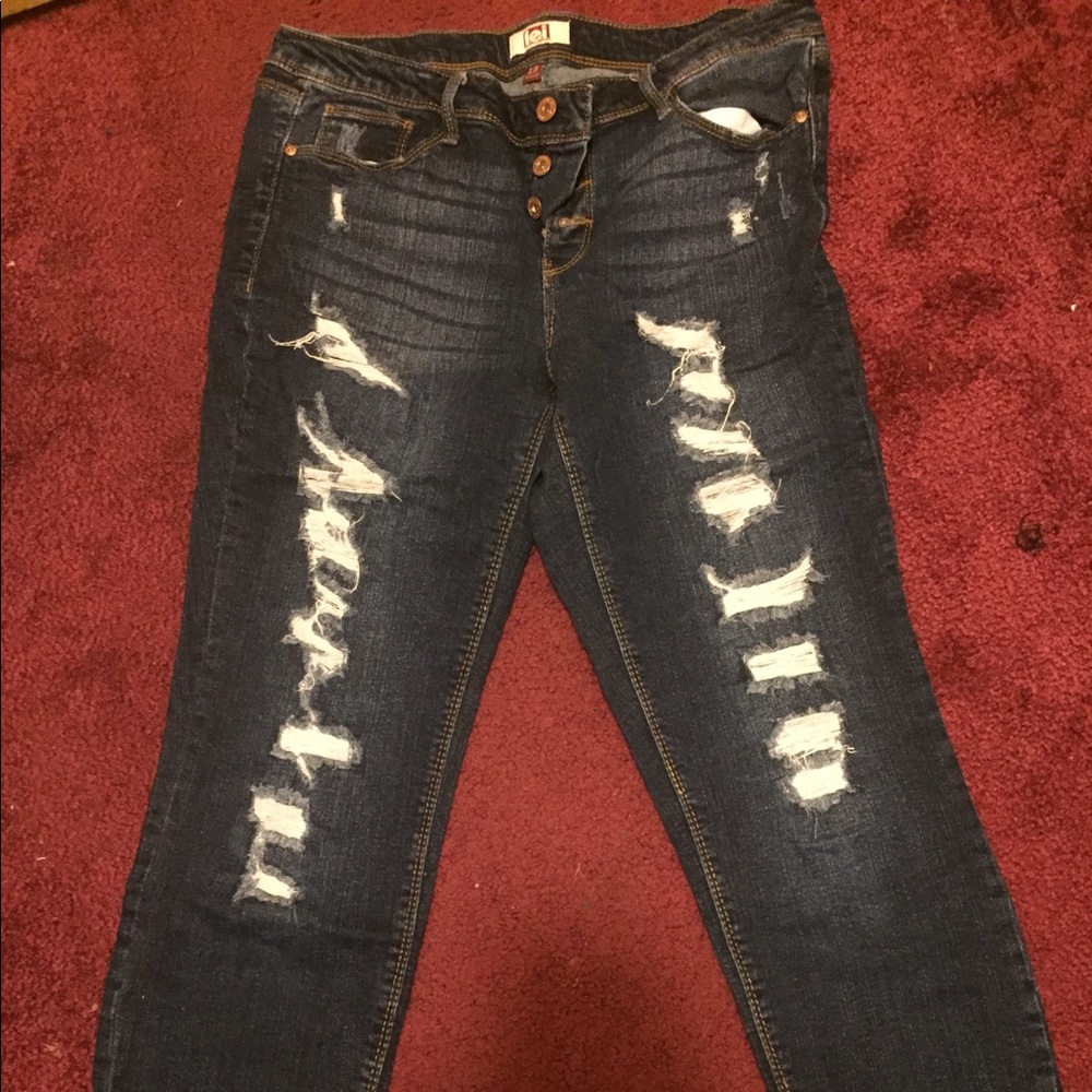 LEI distressed blue jeans